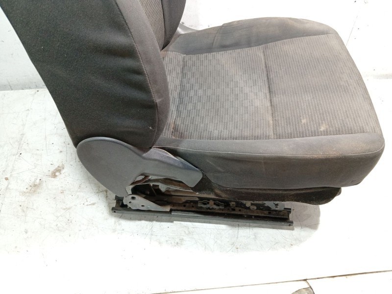 Recambio de asiento para volkswagen tiguan (5n_) 2.0 tdi referencia OEM IAM   