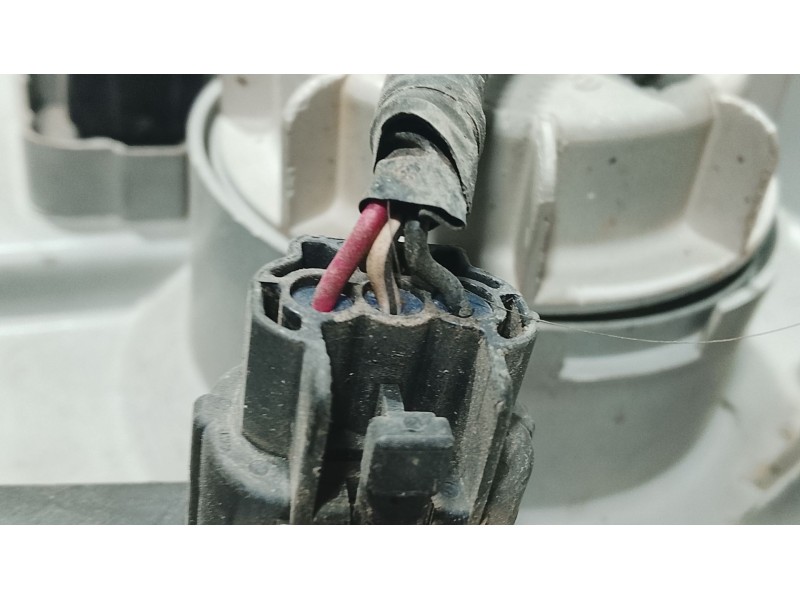 Recambio de faro derecho para kia carnival ii (gq) 2.9 crdi referencia OEM IAM   