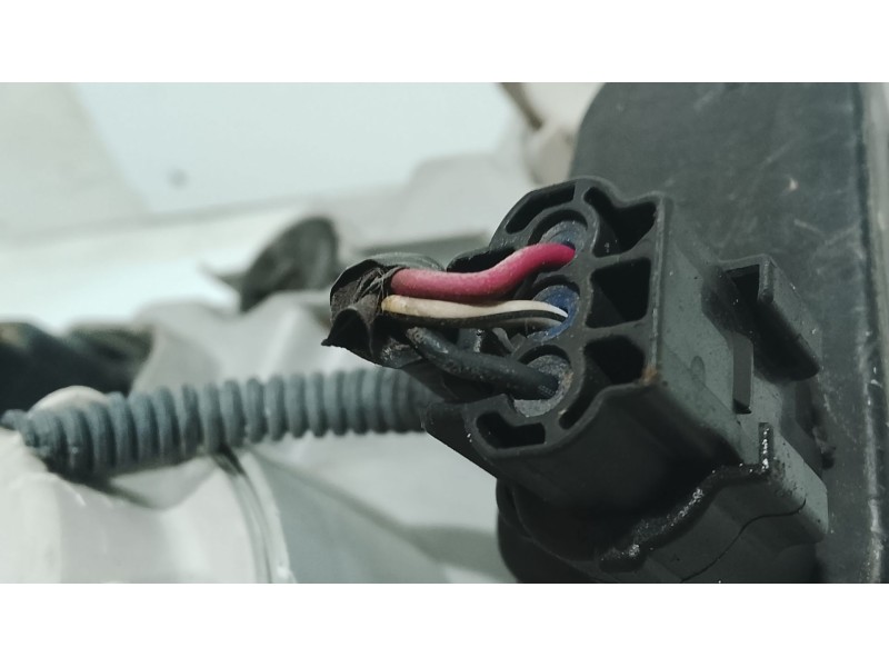 Recambio de faro izquierdo para kia carnival ii (gq) 2.9 crdi referencia OEM IAM   