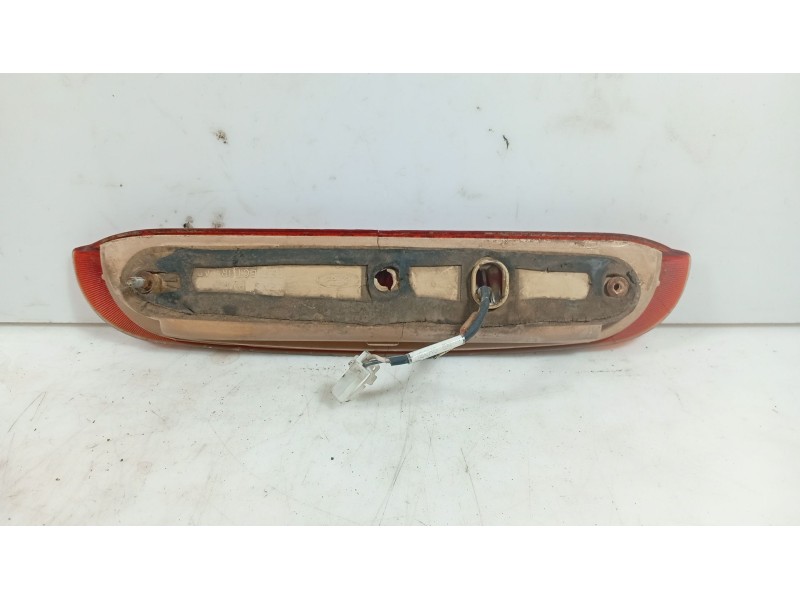Recambio de piloto trasero central para ford explorer 4.0 full equipped referencia OEM IAM   
