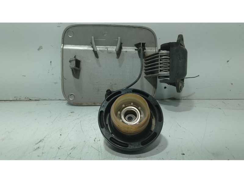 Recambio de tapa combustible para kia carnival ii (gq) 2.9 crdi referencia OEM IAM   