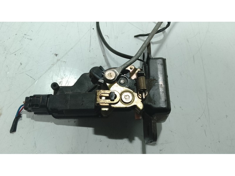 Recambio de cerradura maletero / porton para kia carnival ii (gq) 2.9 crdi referencia OEM IAM   