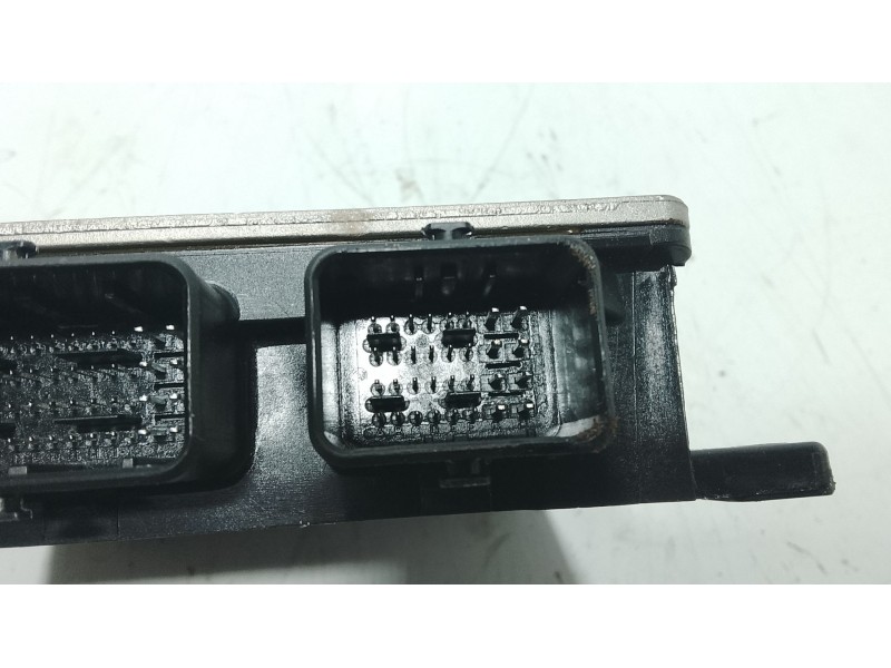 Recambio de centralita motor uce para kia carnival ii (gq) 2.9 crdi referencia OEM IAM   