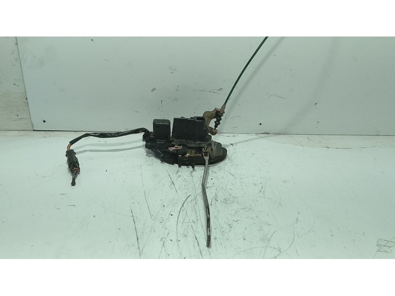 Recambio de cerradura puerta delantera izquierda para kia carnival ii (gq) 2.9 crdi referencia OEM IAM   