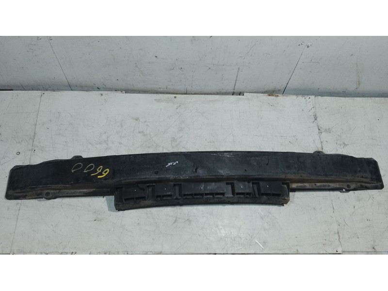 Recambio de refuerzo paragolpes delantero para kia carnival ii (gq) 2.9 crdi referencia OEM IAM   