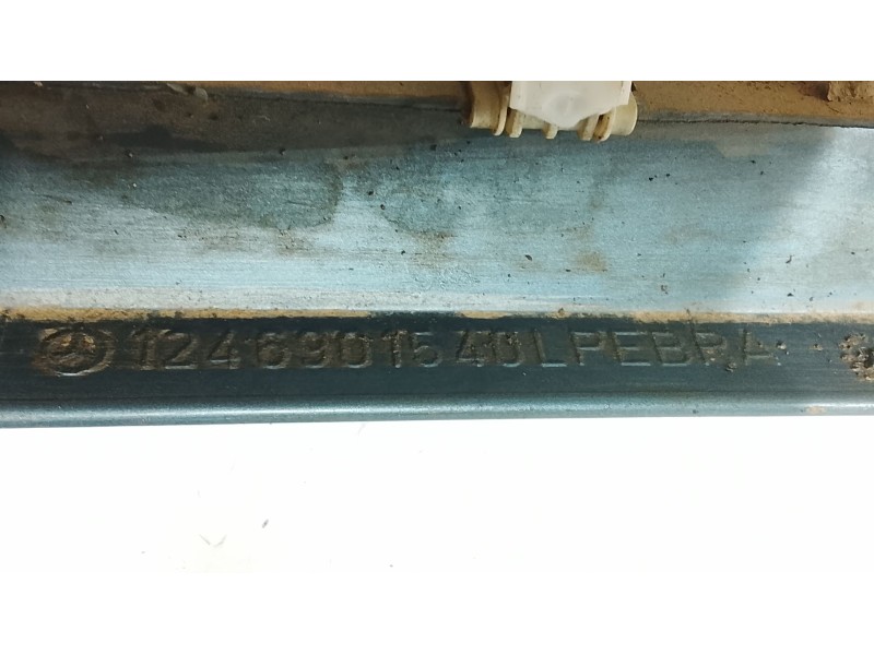 Recambio de moldura para mercedes-benz 124 sedán (w124) 300 e (124.030) referencia OEM IAM   