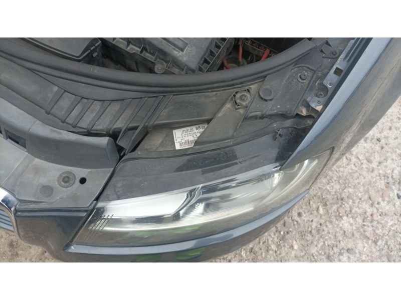 Recambio de faro izquierdo para audi a3 (8p1) 1.9 tdi referencia OEM IAM   
