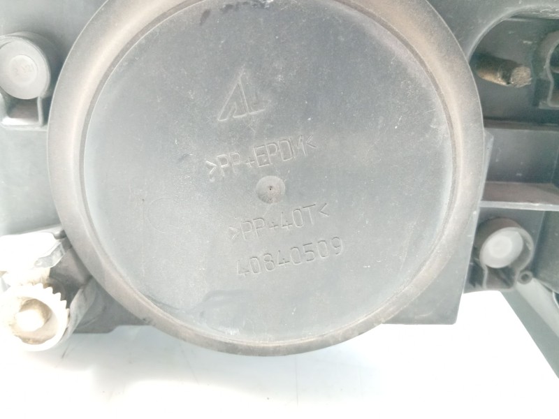 Recambio de faro derecho para citroën c2 (jm_) 1.4 hdi referencia OEM IAM 620670  