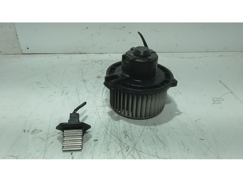 Recambio de ventilador calefaccion para kia carnival ii (gq) 2.9 crdi referencia OEM IAM 0K55261C07  