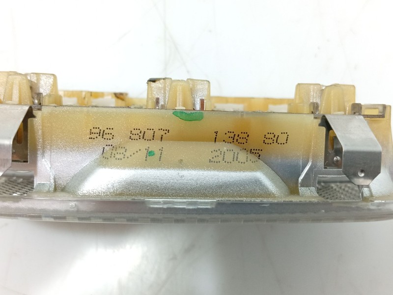 Recambio de luz interior para citroën c2 (jm_) 1.4 hdi referencia OEM IAM   