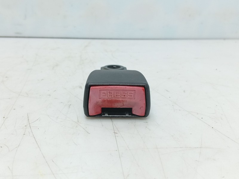 Recambio de anclaje cinturon trasero derecho para citroën c2 (jm_) 1.4 hdi referencia OEM IAM   