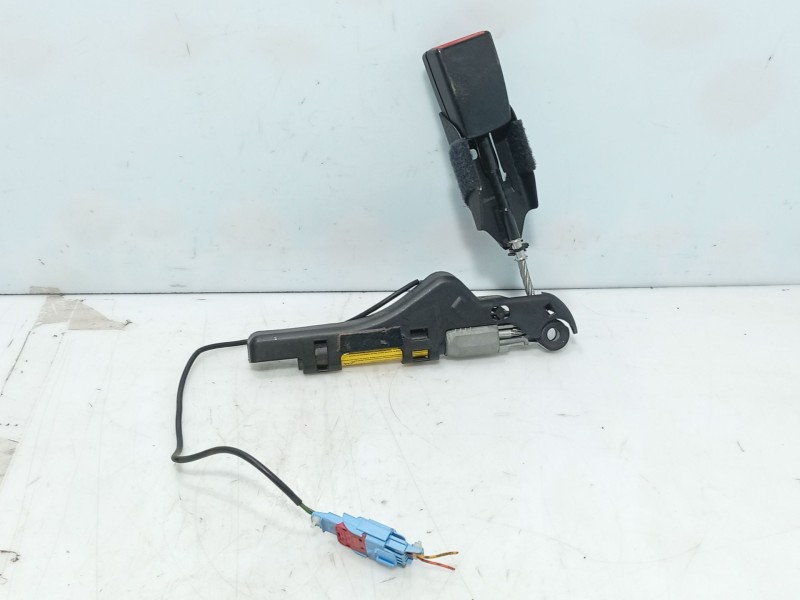 Recambio de anclaje cinturon delantero derecho para citroën c2 (jm_) 1.4 hdi referencia OEM IAM   
