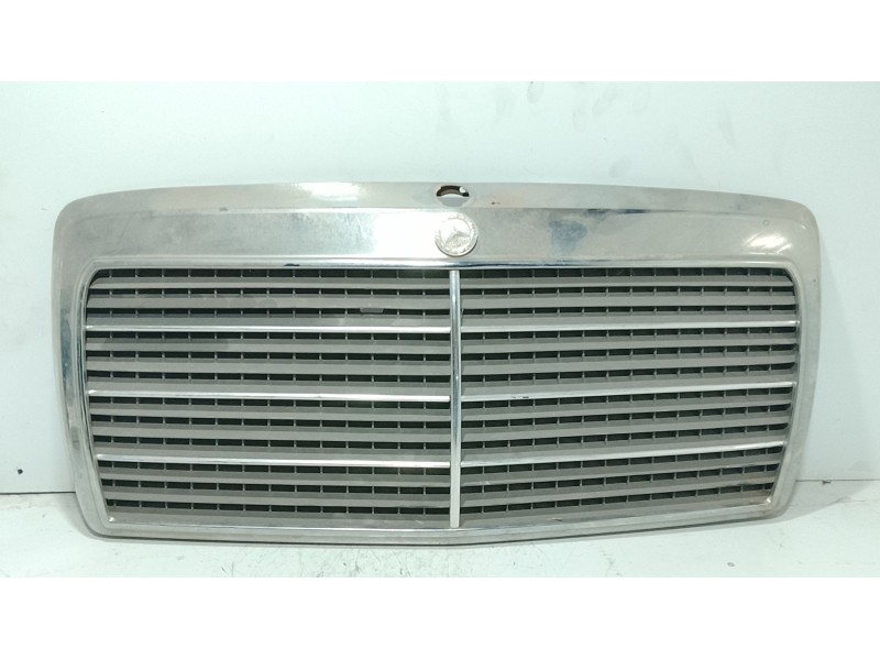 Recambio de moldura para mercedes-benz 124 sedán (w124) 300 e (124.030) referencia OEM IAM   