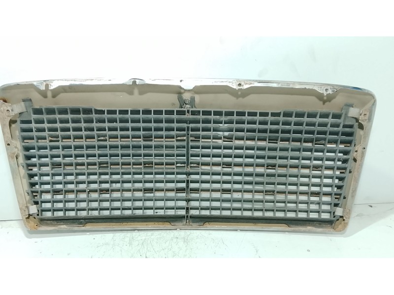 Recambio de moldura para mercedes-benz 124 sedán (w124) 300 e (124.030) referencia OEM IAM   