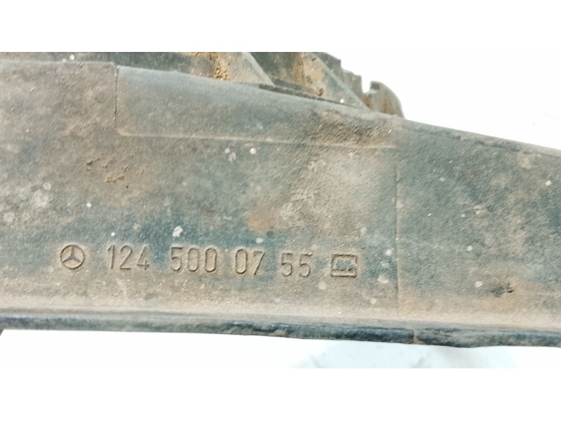 Recambio de moldura para mercedes-benz 124 sedán (w124) 300 e (124.030) referencia OEM IAM   