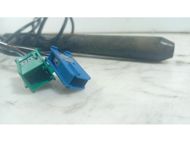 Recambio de anclaje cinturon delantero izquierdo para opel astra h (a04) 1.4 (l48) referencia OEM IAM   
