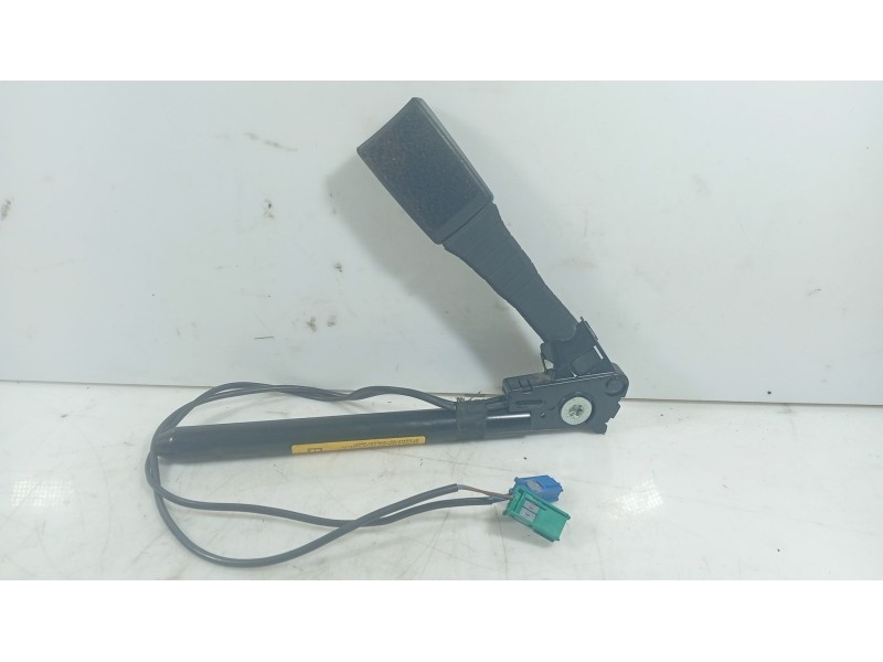 Recambio de anclaje cinturon delantero derecho para opel astra h (a04) 1.4 (l48) referencia OEM IAM   