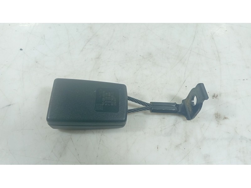 Recambio de anclaje cinturon trasero derecho para opel astra h (a04) 1.4 (l48) referencia OEM IAM   