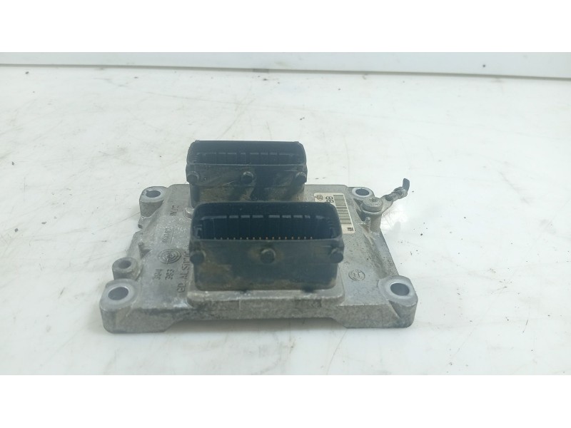 Recambio de centralita motor uce para opel astra h (a04) 1.4 (l48) referencia OEM IAM   