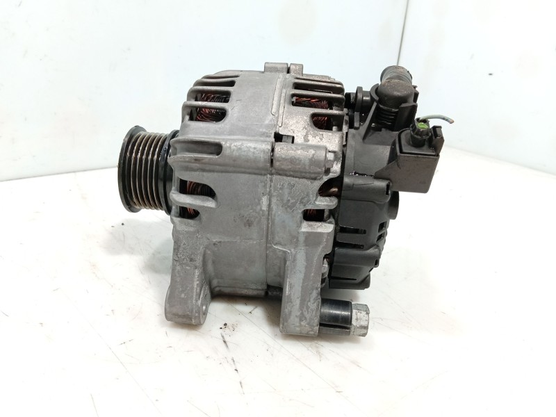 Recambio de alternador para ford focus iii 1.5 tdci referencia OEM IAM   