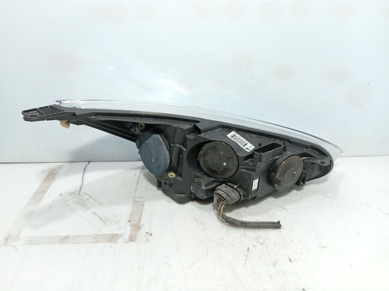 Recambio de faro izquierdo para ford focus iii 1.5 tdci referencia OEM IAM   