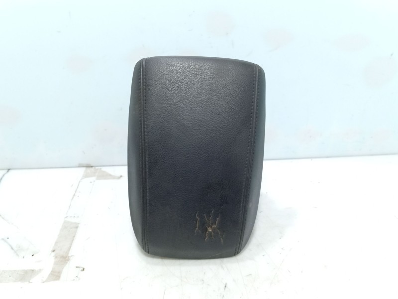 Recambio de apoyabrazos central para ford focus iii 1.5 tdci referencia OEM IAM   