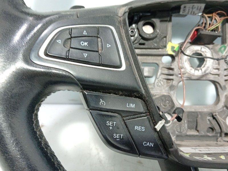 Recambio de volante para ford focus iii 1.5 tdci referencia OEM IAM   