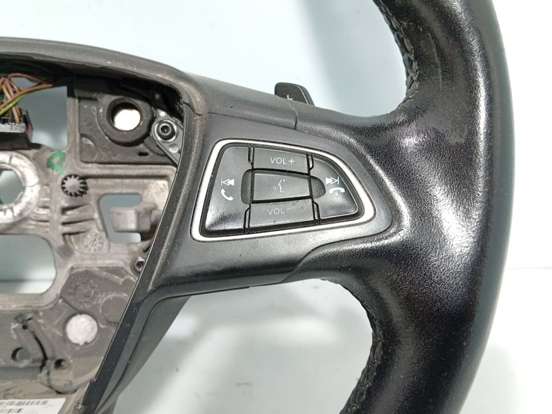 Recambio de volante para ford focus iii 1.5 tdci referencia OEM IAM   
