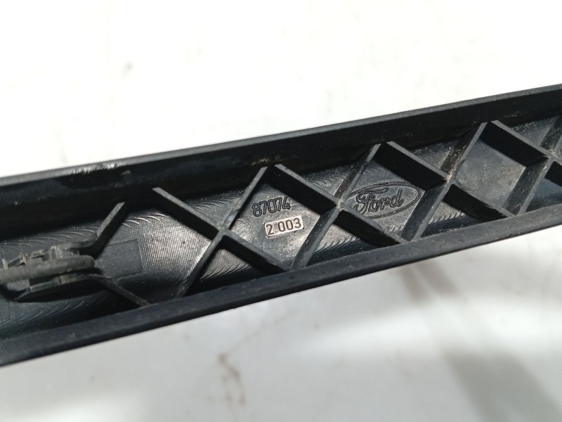 Recambio de brazo limpia trasero para ford focus iii 1.5 tdci referencia OEM IAM   