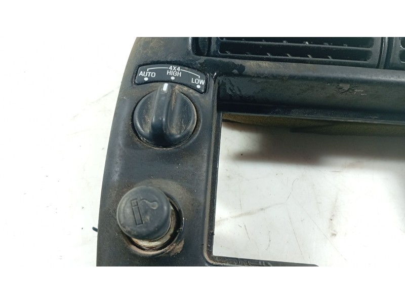 Recambio de aireador central para ford explorer 4.0 full equipped referencia OEM IAM   