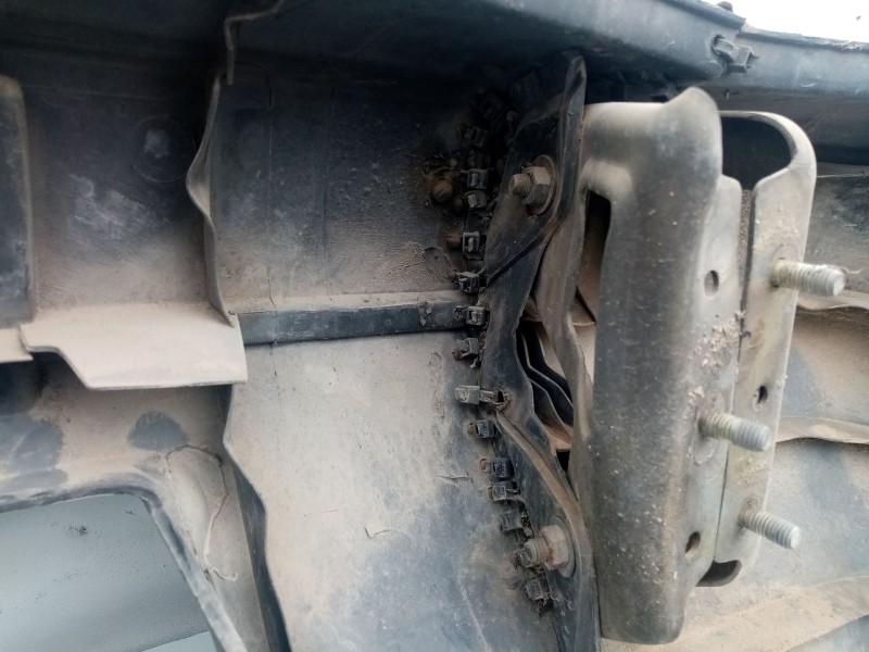 Recambio de paragolpes delantero para seat terra (24) 1.4 d referencia OEM IAM   