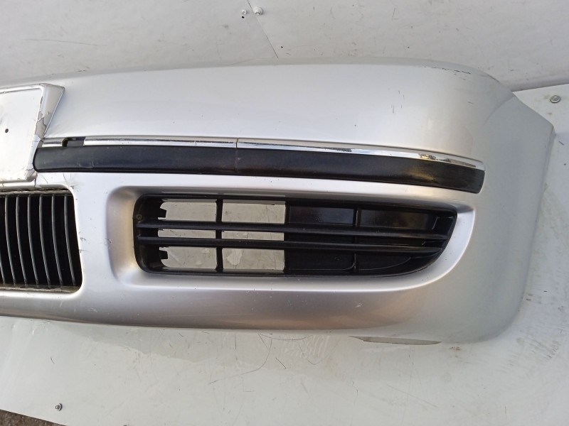 Recambio de paragolpes delantero para skoda superb i (3u4) 2.0 tdi referencia OEM IAM 3U0807217 3U0807217A 
