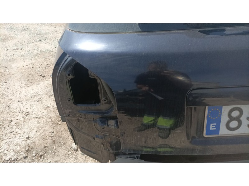 Recambio de porton trasero para audi a3 (8l1) 1.9 tdi referencia OEM IAM 8L0827023  