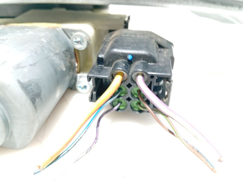Recambio de elevalunas trasero derecho para ford focus iii 1.5 tdci referencia OEM IAM   