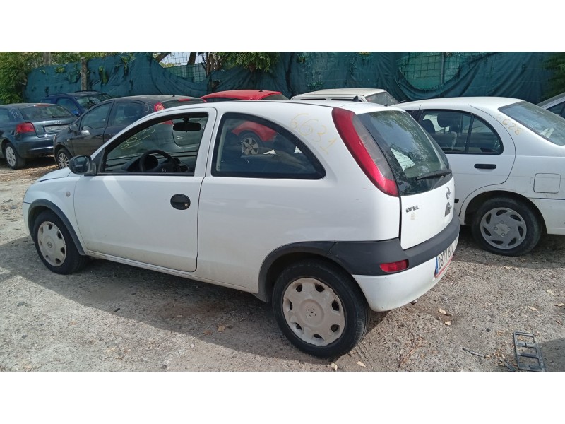 opel corsa c (x01) del año 2002