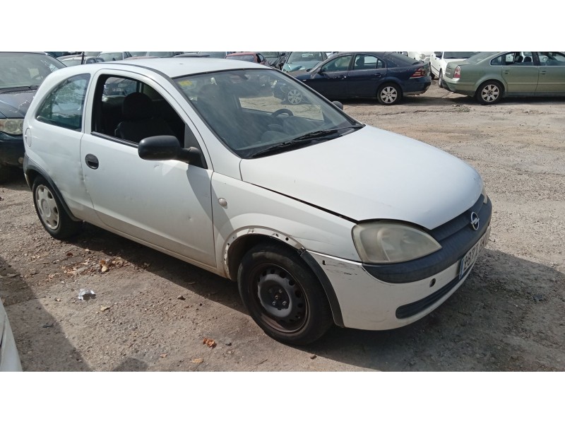 opel corsa c (x01) del año 2002