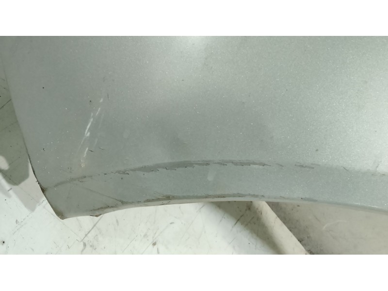 Recambio de aleta delantera izquierda para nissan micra iii (k12) 1.2 16v referencia OEM IAM   