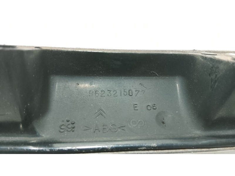 Recambio de moldura para citroën xsara (n1) 2.0 hdi 90 referencia OEM IAM   