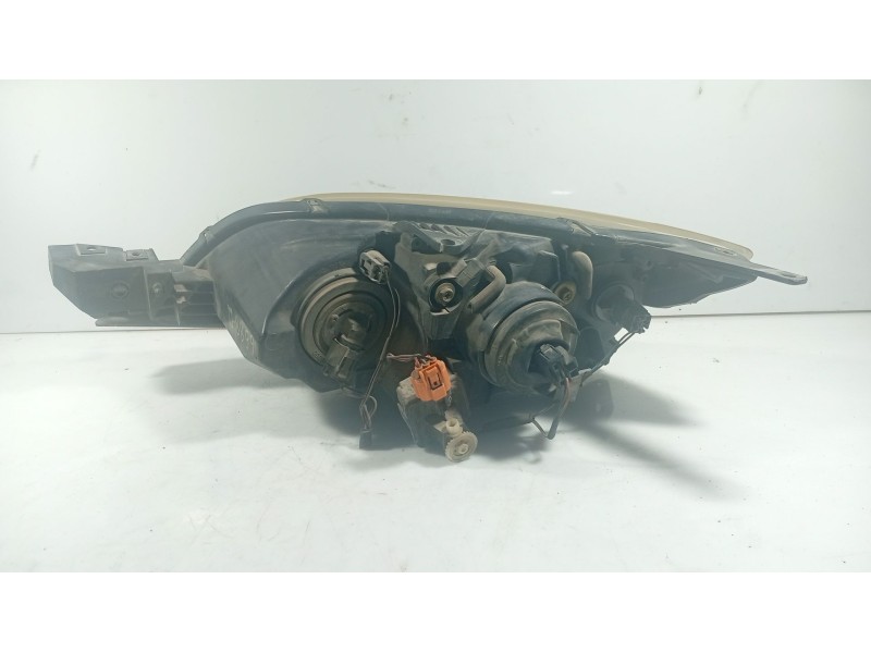 Recambio de faro derecho para mazda 3 (bk) 1.6 di turbo referencia OEM IAM   