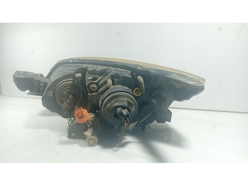 Recambio de faro derecho para mazda 3 (bk) 1.6 di turbo referencia OEM IAM   