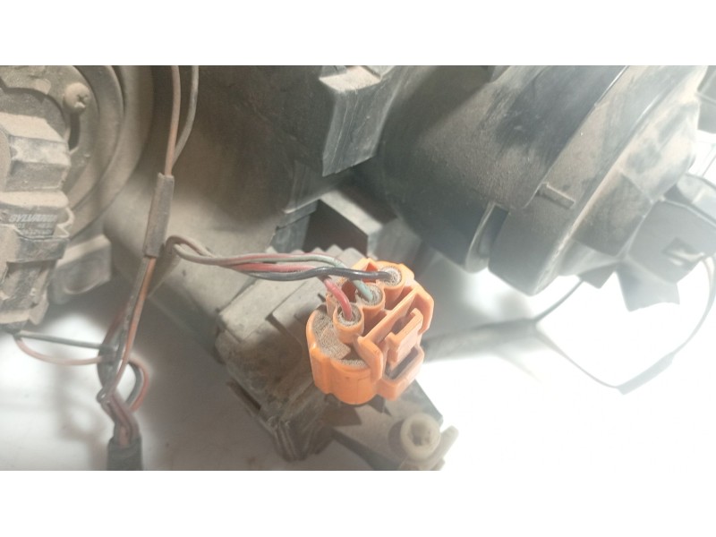 Recambio de faro derecho para mazda 3 (bk) 1.6 di turbo referencia OEM IAM   