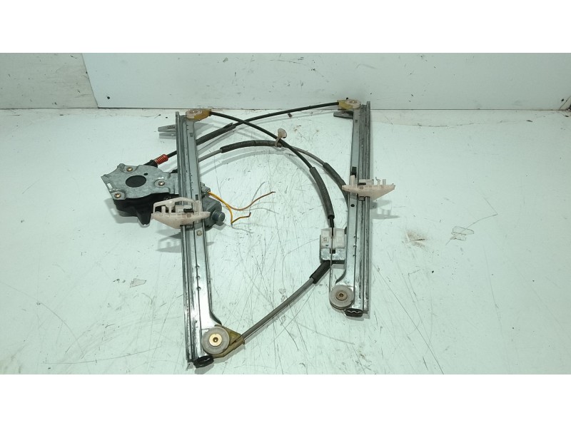 Recambio de elevalunas delantero izquierdo para citroën xsara (n1) 2.0 hdi 90 referencia OEM IAM   