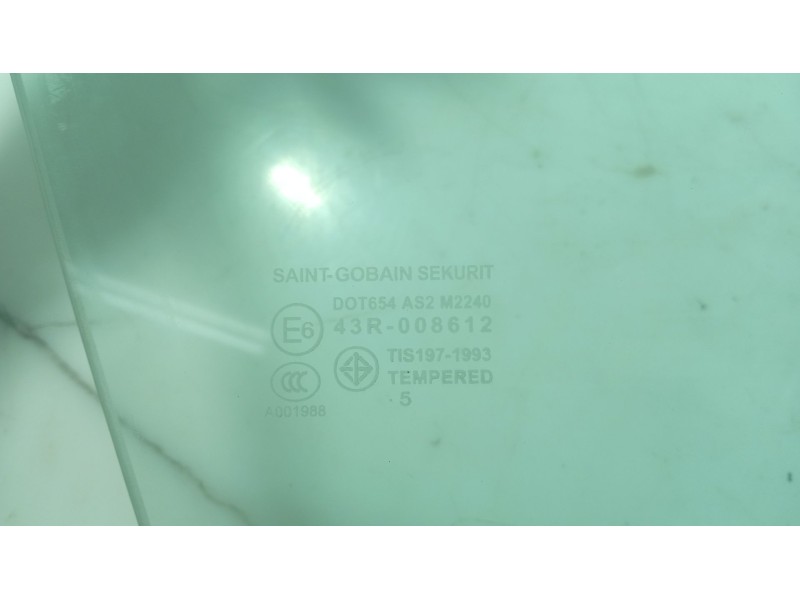 Recambio de luna delantera derecha para mazda 3 (bk) 1.6 di turbo referencia OEM IAM   