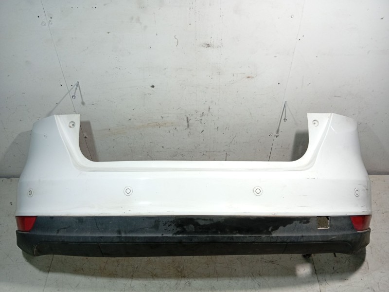 Recambio de paragolpes trasero para ford focus iii 1.5 tdci referencia OEM IAM   