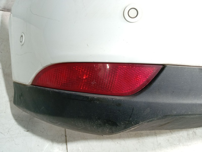 Recambio de paragolpes trasero para ford focus iii 1.5 tdci referencia OEM IAM   