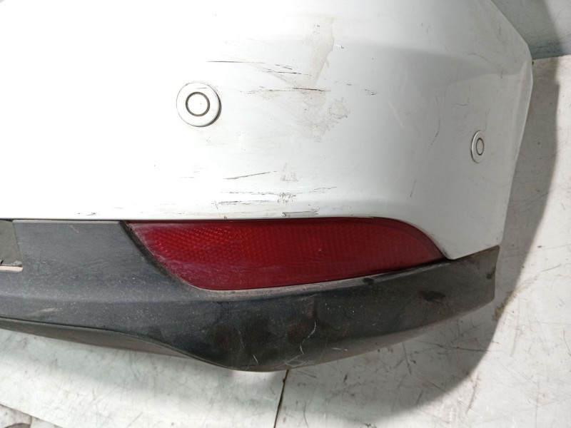 Recambio de paragolpes trasero para ford focus iii 1.5 tdci referencia OEM IAM   