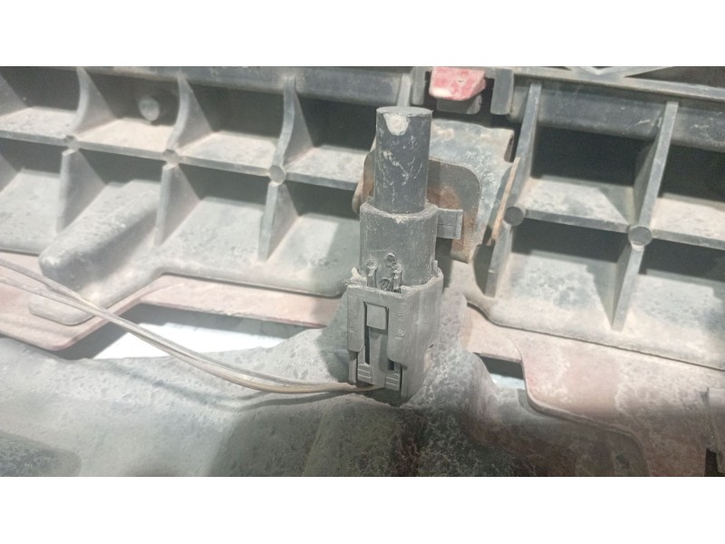 Recambio de paragolpes delantero para mazda 3 (bk) 1.6 di turbo referencia OEM IAM   