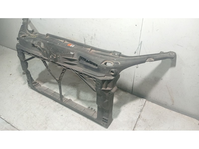 Recambio de panel frontal para mazda 3 (bk) 1.6 di turbo referencia OEM IAM   