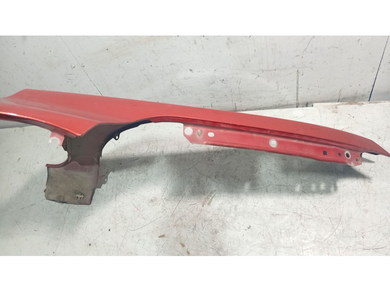 Recambio de aleta delantera izquierda para mazda 3 (bk) 1.6 di turbo referencia OEM IAM   