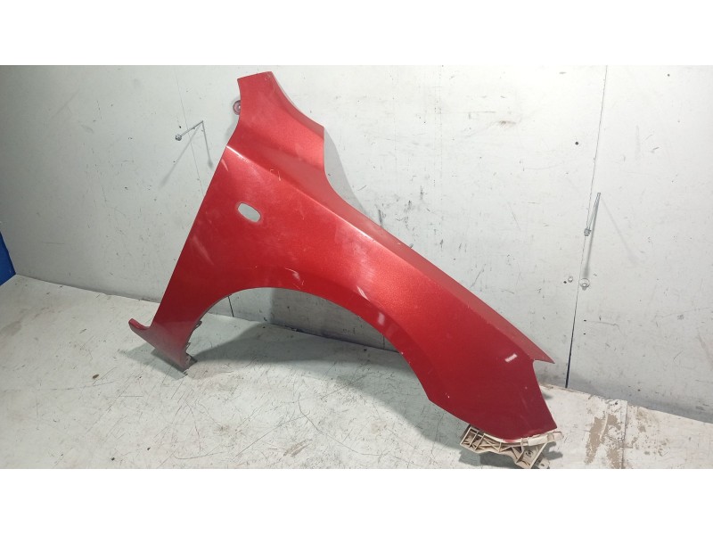 Recambio de aleta delantera derecha para mazda 3 (bk) 1.6 di turbo referencia OEM IAM   